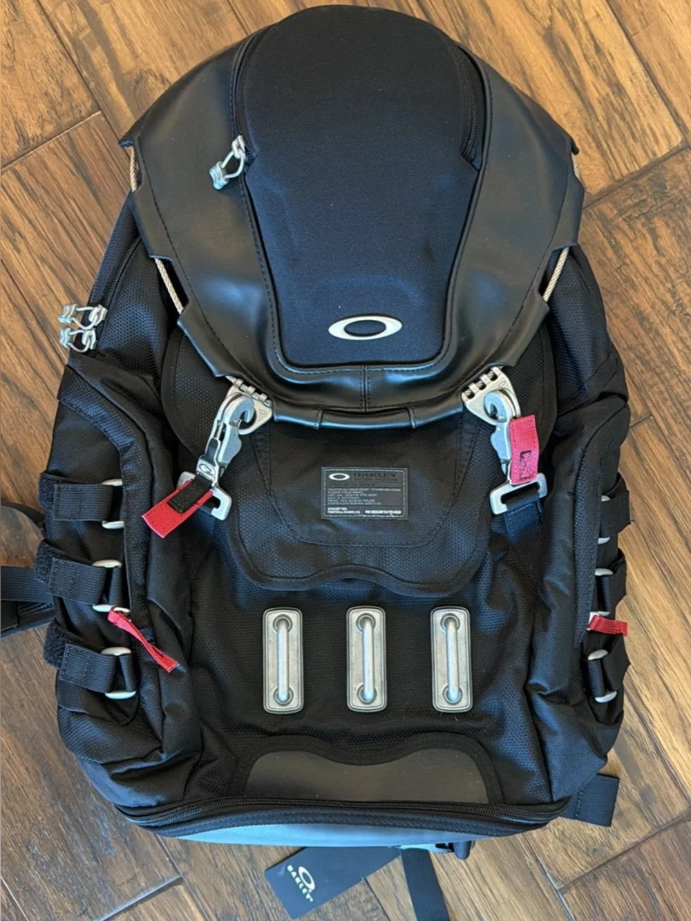 NWT Oakley kitchen sink backpack